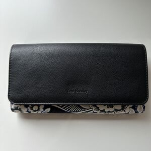 Vera Bradley Audrey Snow Lotus Pattern Wallet NWT